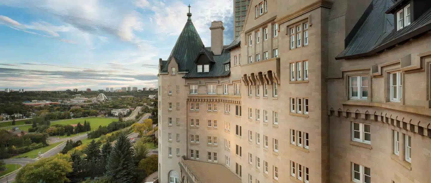 MAC_779020_Riverside-view