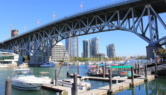 Vancouver’s Mild, Rainy Climate Sets It Apart Among Canadian Cities